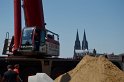 Betonmischer umgestuerzt Koeln Deutz neue Rheinpromenade P100